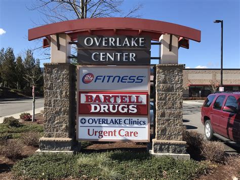 Overlake Issaquah Breast Health Center. Location. Highmark Medical Center 1740 NW Maple St Suite 207 Issaquah, WA 98027. Get Directions Contact (425) 688-5985 (425) 688-5710. Hours. Monday: 8: ... This clinic location is licensed as part of Overlake Medical Center. Patients receiving care at the hospital-based clinic may receive separate bill ...